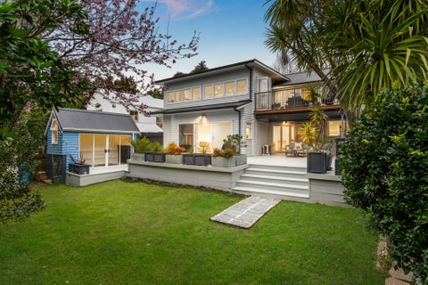 1/37 Newhaven Terrace, Mairangi Bay, North Shore City, Auckland