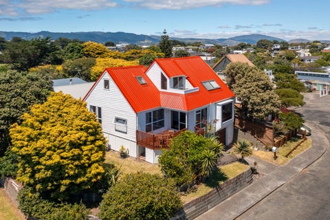 2 Bermuda Grove, Paraparaumu Beach, Paraparaumu