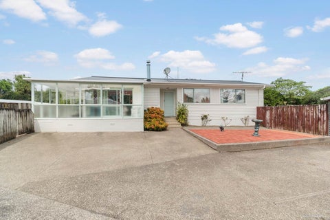 86 Lauderdale Road, Birkdale, Auckland
