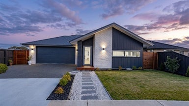 43 Chambers Avenue, Woodend, Woodend