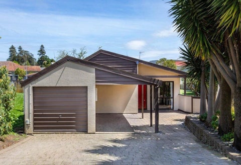 218A Cambridge Road, Hillcrest, Hamilton