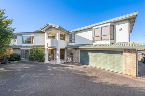 827 Chapel Road, Shamrock Park, Auckland