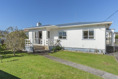 2 Turakina Street, Merrilands, New Plymouth