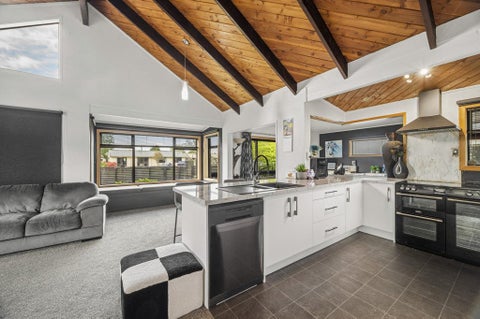 11 Streamdale Place, Ngongotaha, Rotorua