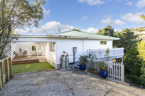 70 Dominion Park Street, Johnsonville, Wellington