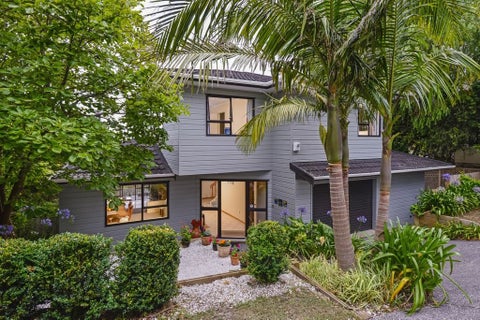 947 East Coast Road, Torbay, Auckland
