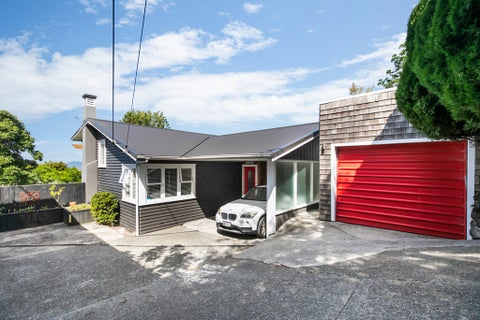 173 Glenfield Road, Hillcrest, Auckland