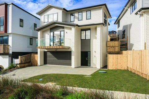 25 Lawson Creek Street, Massey, Auckland