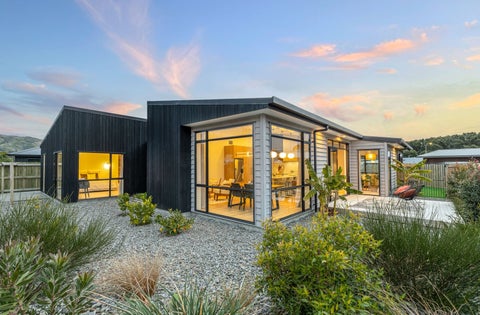 15 Kaiwaru Place, Waikanae