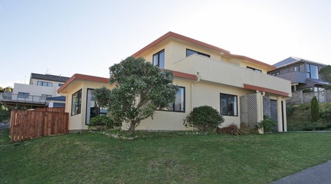 16 Bowes Crescent, Strathmore Park, Wellington