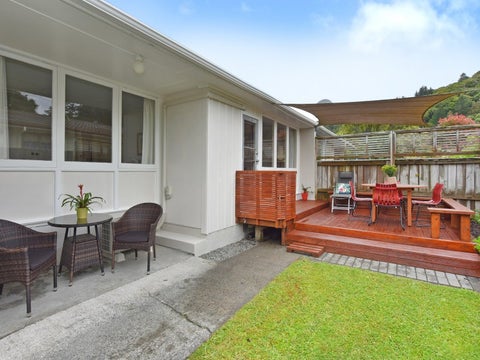 2/15A LANE Street, Wallaceville, Upper Hutt