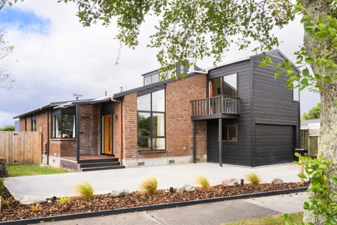 42A Clifton Terrace, Fitzherbert, Palmerston North