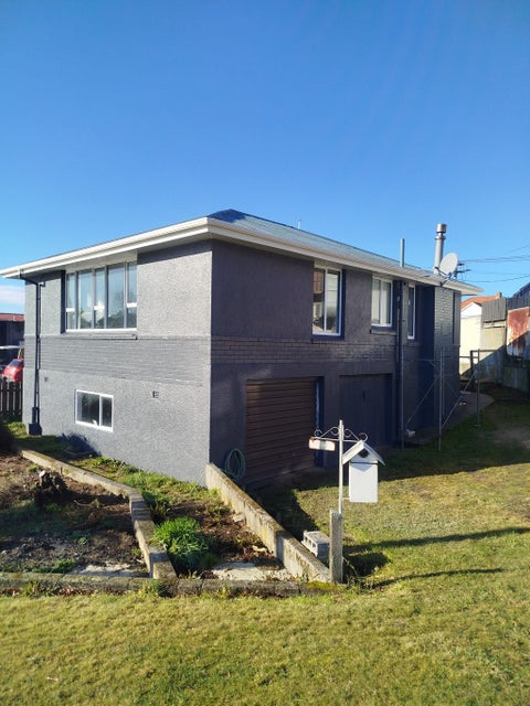 2 Centennial Avenue, Balclutha