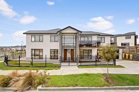 84 Charlestown Drive, Flat Bush, Auckland