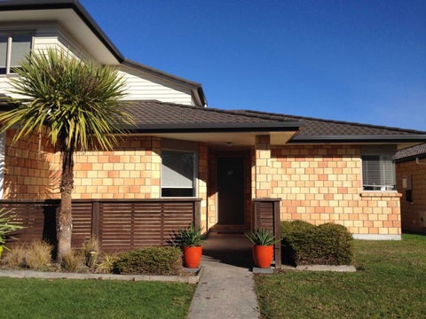 37/64 Kawaha Point Road, Kawaha Point, Rotorua