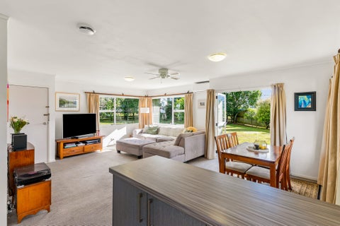 1/2 Wallace Road, Ranui, Auckland