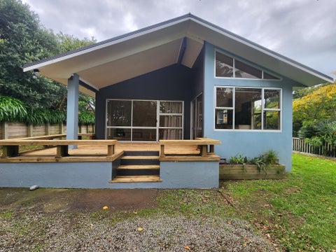 49 Pitcairn Street, Oakura, Oakura