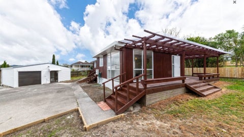 6 Madigan Place, Glendene, Auckland