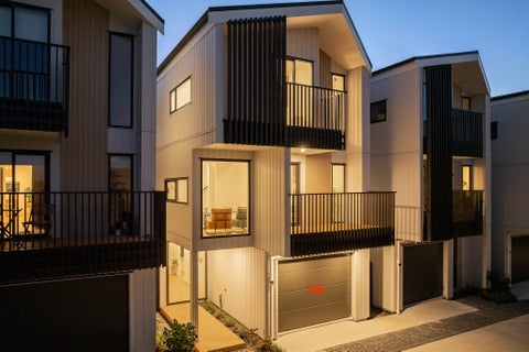 10B White Heron Drive, Massey, Auckland