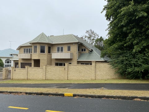 17 Gerard Way, Saint Johns, Auckland