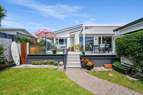 932 Papamoa Beach Road, Papamoa Beach, Papamoa