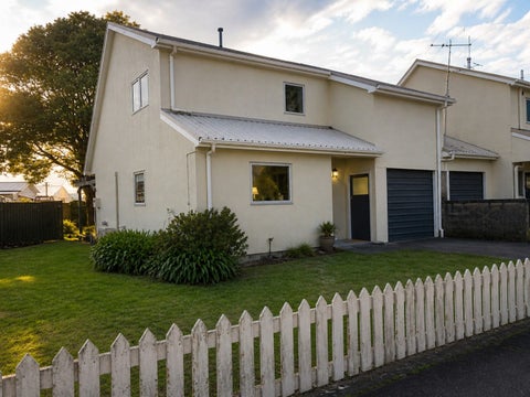 7 Attlee Place, Gisborne, Gisborne
