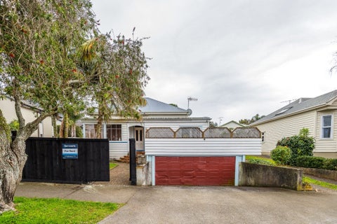 4 Woodbine Avenue, Greenlane, Auckland