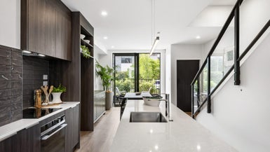 6/19 Windlass Street, Long Bay, Auckland