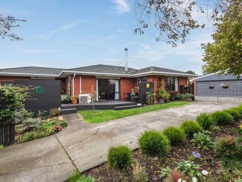 18 Lowry Avenue, Redwood, Christchurch