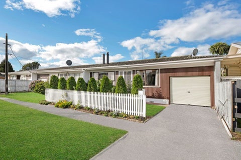 2/7 Don Street, Papakura, Auckland