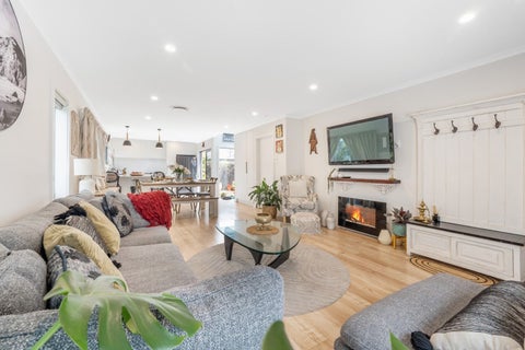 5 Waihanga Way, Bucklands Beach, Auckland