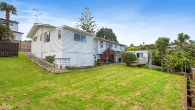 62 Stanley Road, Glenfield, Auckland