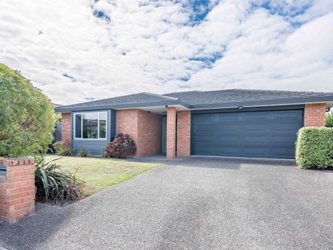 33 Campion Road, Waikanae Beach, Waikanae