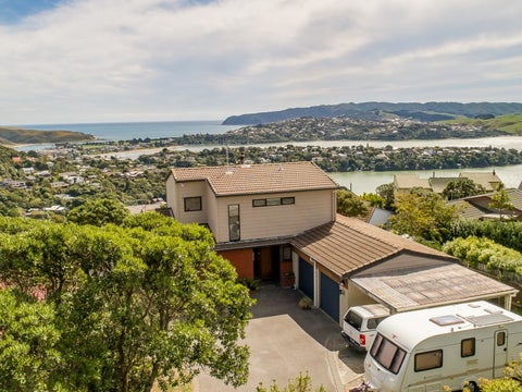 30 Mercury Way, Whitby, Porirua
