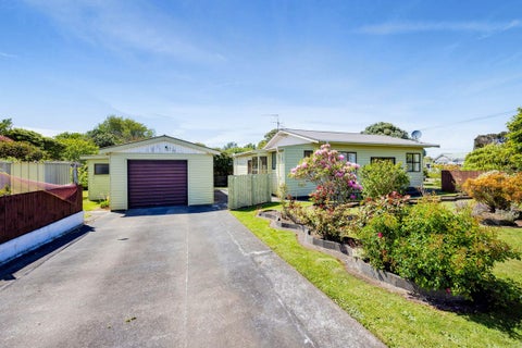 61 Ngatai Street, Manaia, Manaia