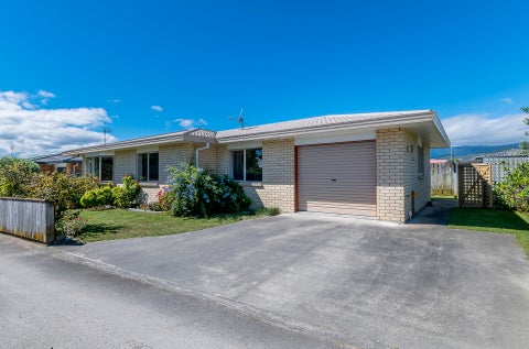 11C Alexander Place, Otaki