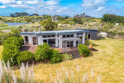 32 Reay MacKay Grove, Waikawa Beach, Manakau