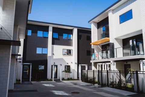 20/200 Carrington Road, Mount Albert, Auckland