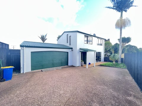 2/3 Domain Road, Glenfield, Auckland