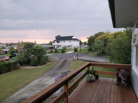 11 Birdie Place, Red Beach, Red Beach