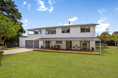 1 John Bracken Way, Beach Haven, Auckland