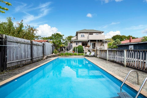 16 Eastdale Road, Avondale, Auckland