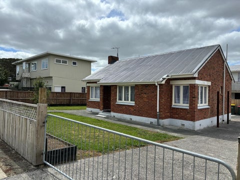 8 King Edward Avenue, Papakura, Papakura