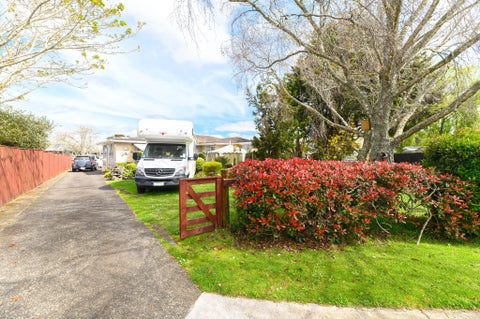 16 Pukeroa Place, Papakura, Papakura