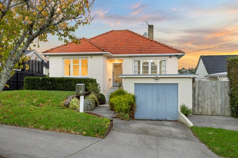 21 Bonnie Brae Road, Meadowbank, Auckland