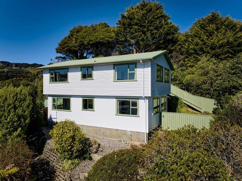 1A Sunrise Blvd, Tawa, Wellington