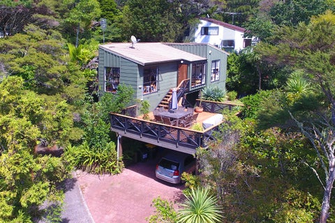 8 TRELAWNY PL, Hillcrest, Auckland