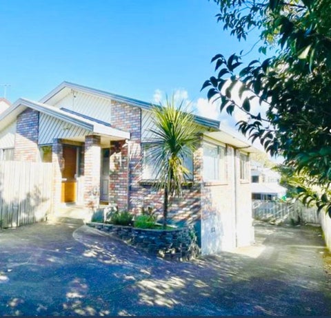 1 Evelyn Road, Cockle Bay, Auckland