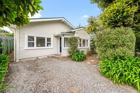 28 Miro Street, Eastbourne, Lower Hutt