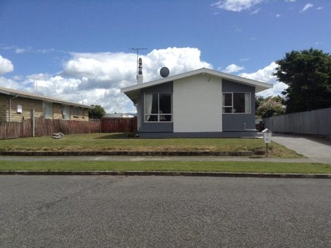 4 Lynley Crescent, Blenheim